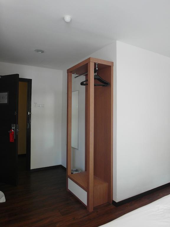 Nagoya Inn Hotel Kuah Δωμάτιο φωτογραφία